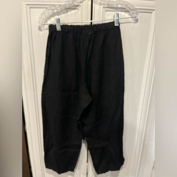 Lisa Bayne X Artful Home | Black Crop Linen | size XS - Picture 4 of 4